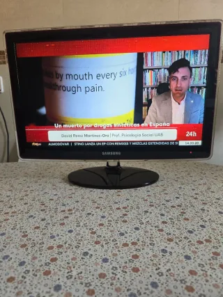 Samsung P2270HD Monitor TV LCD Negro