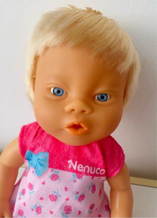 Muñeca Nenuco con rasgos Síndrome de Down