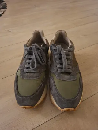 Academia Zapatillas Talla 41.5 Gris Verde