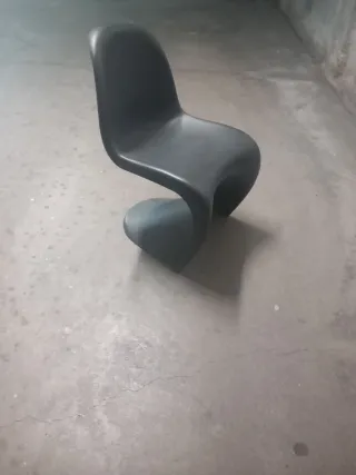 Silla Vitra Negra Diseño Moderno