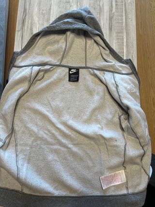 Sudadera Nike Gris con Cremallera y Capucha
