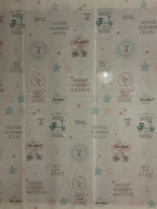 Cortina infantil con estrellas y pájaro