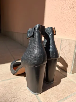 Sandali donna neri con tacco