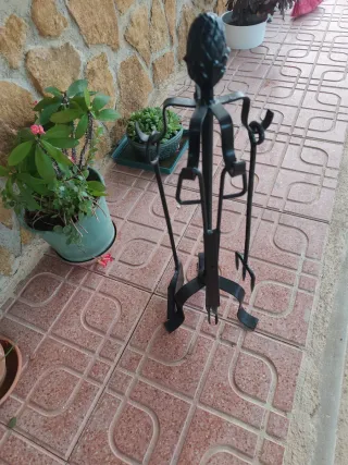 Herrajes para estufa de metal negro