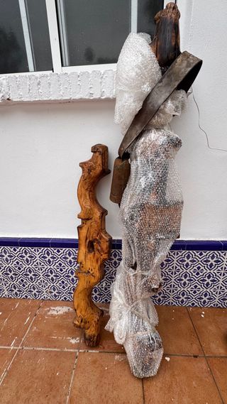 Yugos de madera antiguos