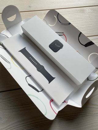 Apple Watch Series 5 40mm Space Gray