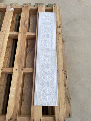 Cenefa Porcelánico 15,6x40 cm