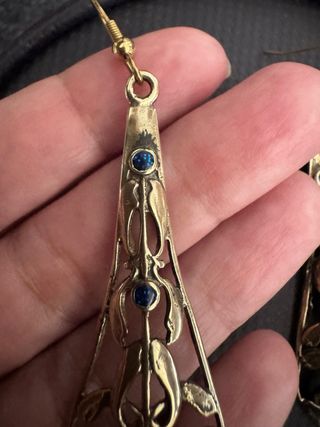 Pendientes Vintage estilo Art Nouveau de latón.