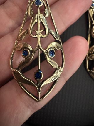 Pendientes Vintage estilo Art Nouveau de latón.