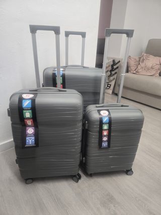 Maleta Roja Rígida 4 Ruedas