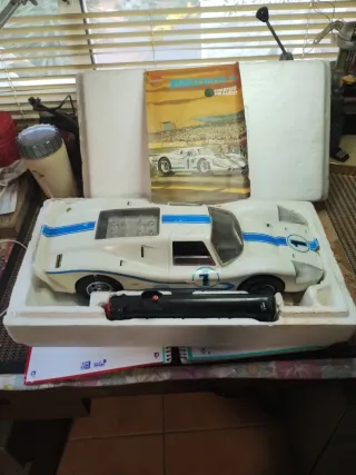 Maqueta Ford Mark IV Nacoral Dirigido por Radio