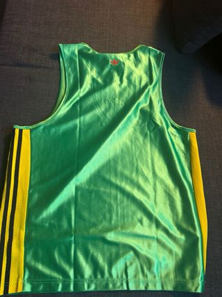 Camiseta tirantes Adidas estilo 80s