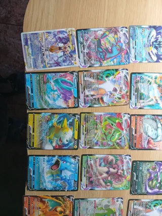 Cartas Pokémon Variadas