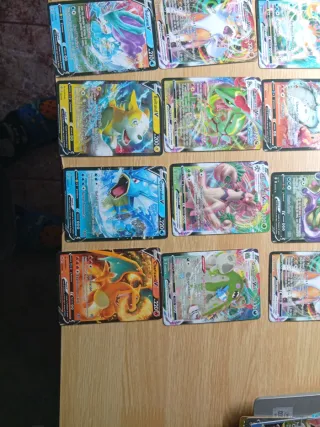 Cartas Pokémon Variadas