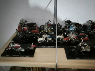 Maisto Motos a Escala Harley Davidson