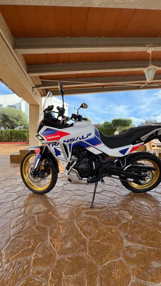 Honda XL750 Transalp