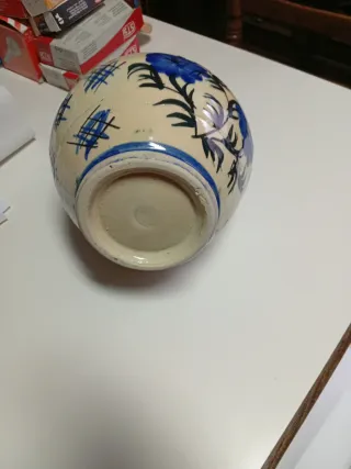 Botijo de cerámica artesanal