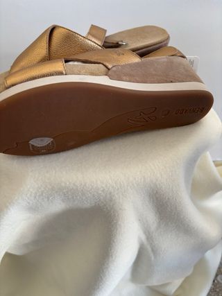 Benvado Sandalo Donna Oro in pelle