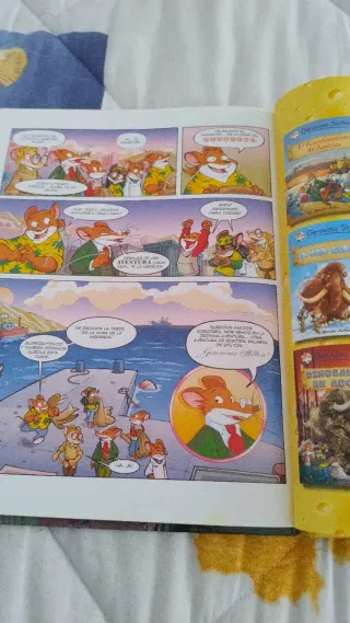 Dinosaurios en acción: Cómic Geronimo Stilton 7