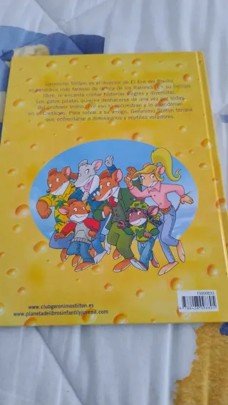 Dinosaurios en acción: Cómic Geronimo Stilton 7