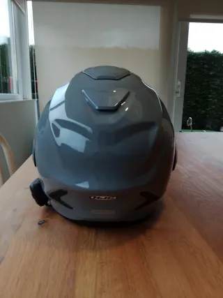 Casco HJC F100 solid