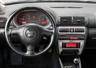 LEON SPORT 144.000KM 1.9 TDI 110CV * 1 DUEÑO *