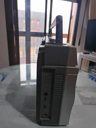 Radio Casete Sanyo 4 Altavoces 1978