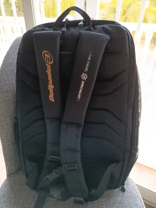 Mochila Bullpadel Juan Tello Vertex Negra