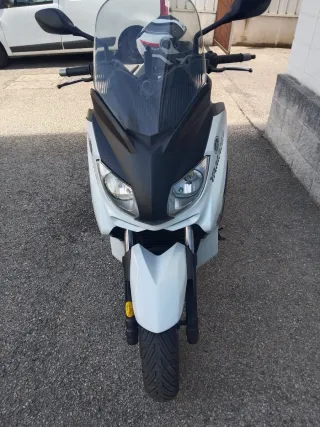 Yamaha X-max 250 2011