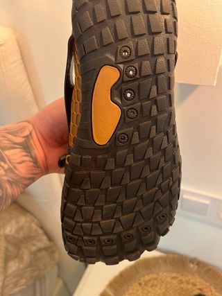 Zapatillas Outdoor Color Mostaza