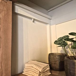 Alacena librería antigua restaurada