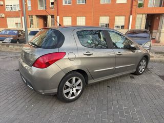 Peugeot 308 2013