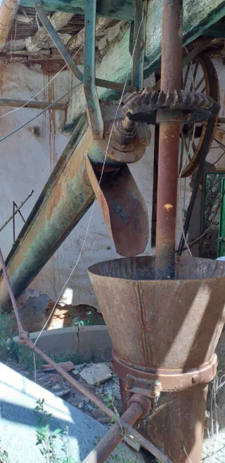 Molino antiguo de piedra