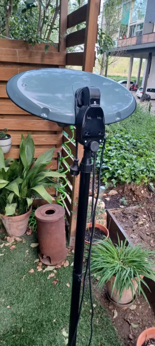 Estufa jardín con pie