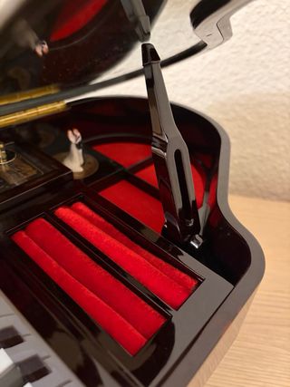 Joyero Piano Negro y Rojo