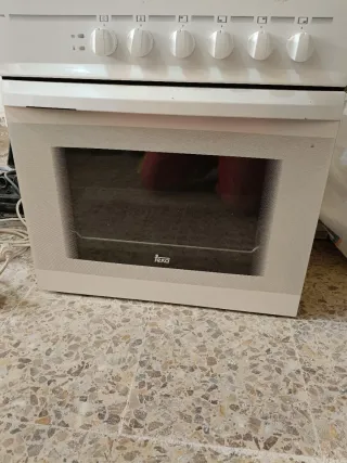 Horno y vitrocerámica Teka