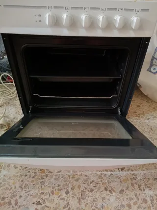 Horno y vitrocerámica Teka