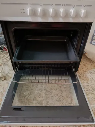 Horno y vitrocerámica Teka