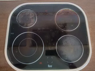 Horno y vitrocerámica Teka