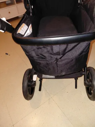 Bugaboo Fox 2,con su caja original. E. total black