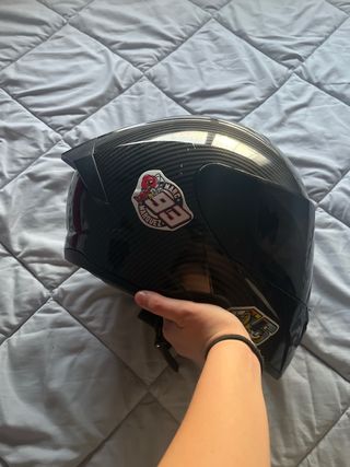 Casco de moto negro