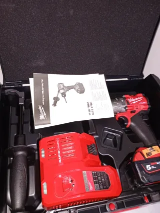 Taladro Percutor Milwaukee M18 FPD3 158Nm