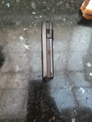 Móvil Nokia época 2000 (sin cargador)