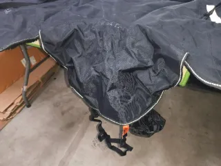 Manta Tucano Urbano Kawasaki J300 Negra