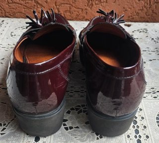 Mocassini donna marrone lucido con nappine