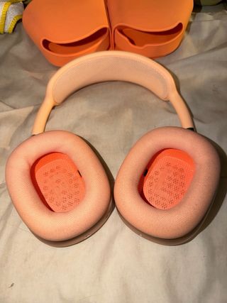 AirPods Max Rose Gold