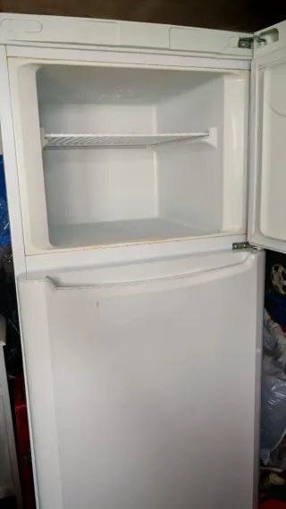 Nevera Indesit Blanca