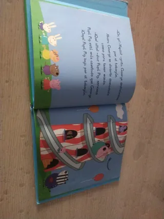 Peppa Pig. Un cuento - Peppa va al parque de at...