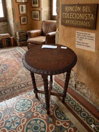 Mesa auxiliar vintage de madera