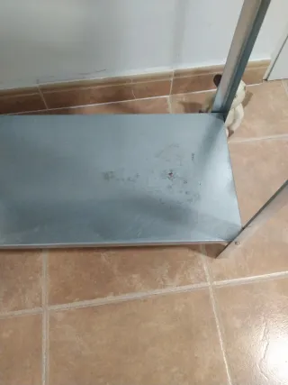 Estantería metálica de 4 baldas